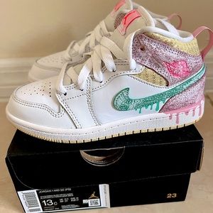 Jordan 1 size 13c Mid Se (PS)